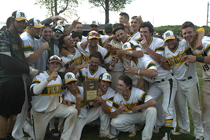 MCCC Baseball at Districts